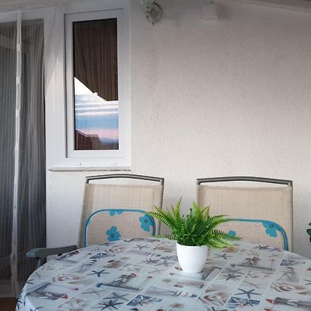 Apartman Dinka Punat Extérieur photo