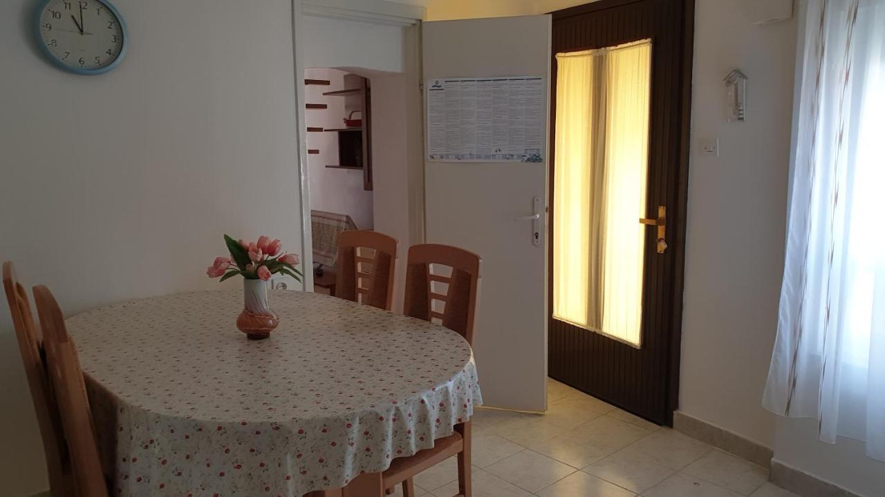 Apartman Dinka Punat Extérieur photo